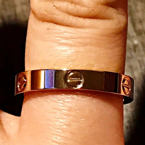 Love Ring Gold Plated SGold Rose Screw Ring - Picture 6 of 7